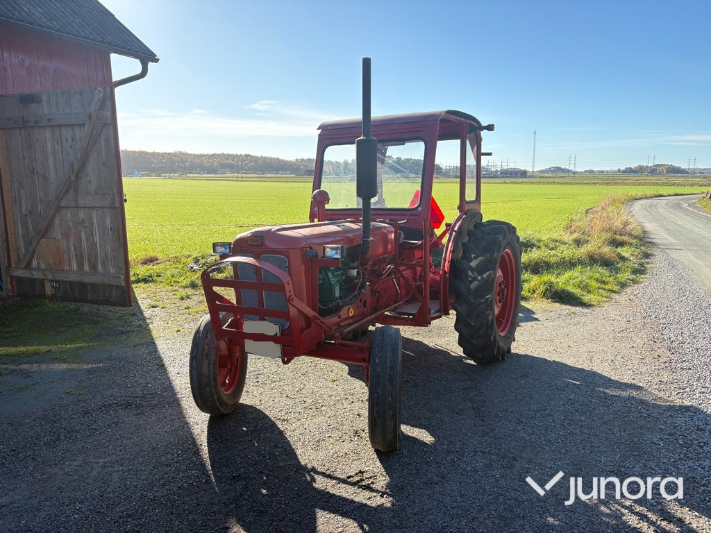 Traktor - Volvo BM 320 - Tracteur agricole: photos 1 Traktor - Volvo BM 320 - Tracteur agricole: photos 1