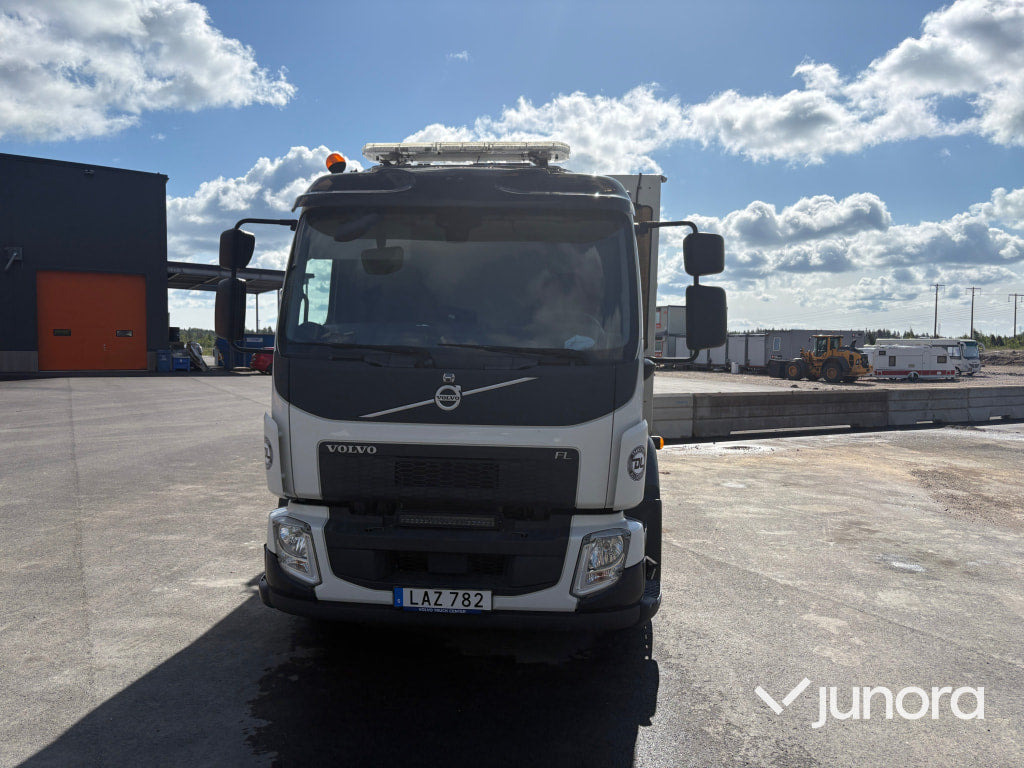 Volvo FL 42 - Benne à ordures ménagères: photos 2 Volvo FL 42 - Benne à ordures ménagères: photos 2