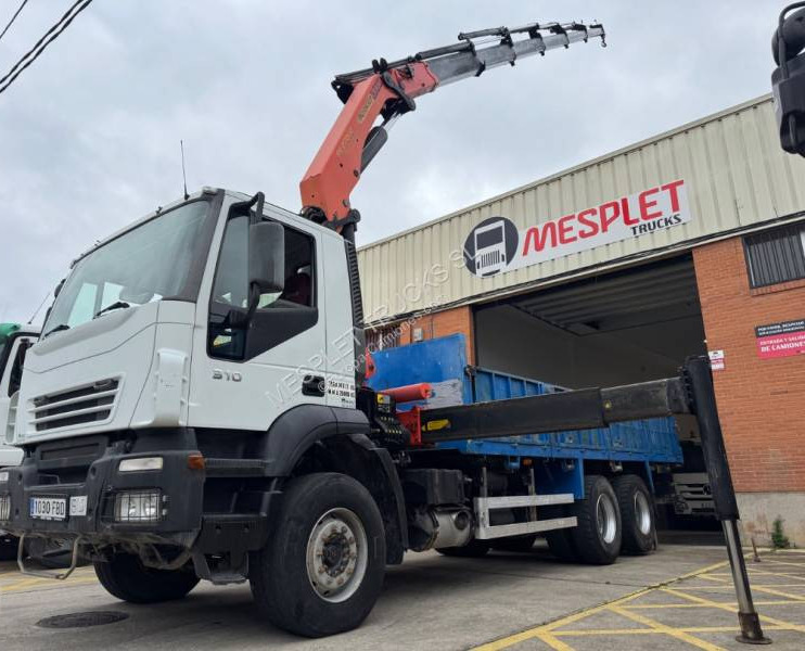 Iveco Trakker 310 - Camion plateau: photos 1 Iveco Trakker 310 - Camion plateau: photos 1