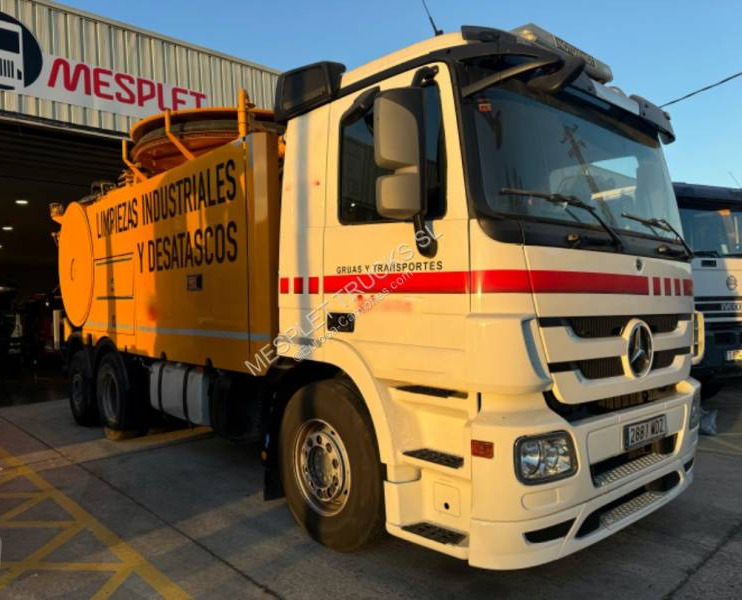 Mercedes Actros 2544 - Camion vidangeur: photos 2 Mercedes Actros 2544 - Camion vidangeur: photos 2