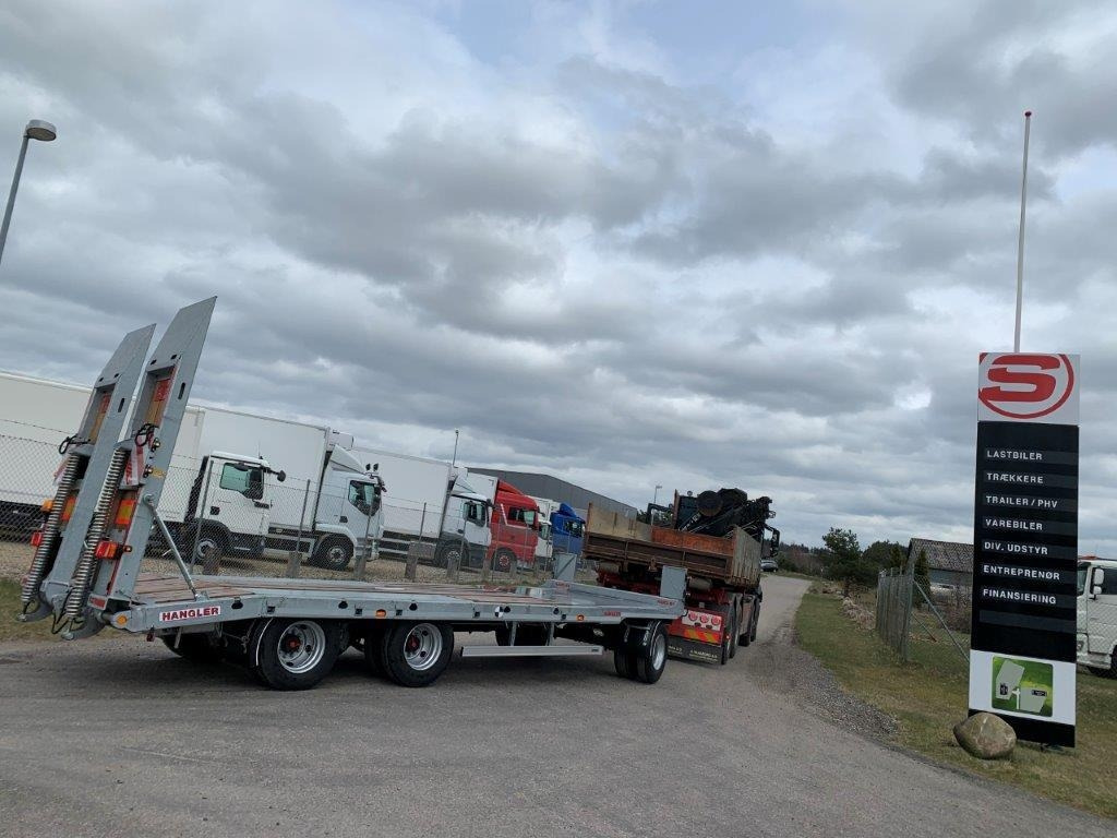 Hangler DTS-H 300P - 30-24 ton totalvægt - Remorque porte-engin surbaissée: photos 1 Hangler DTS-H 300P - 30-24 ton totalvægt - Remorque porte-engin surbaissée: photos 1