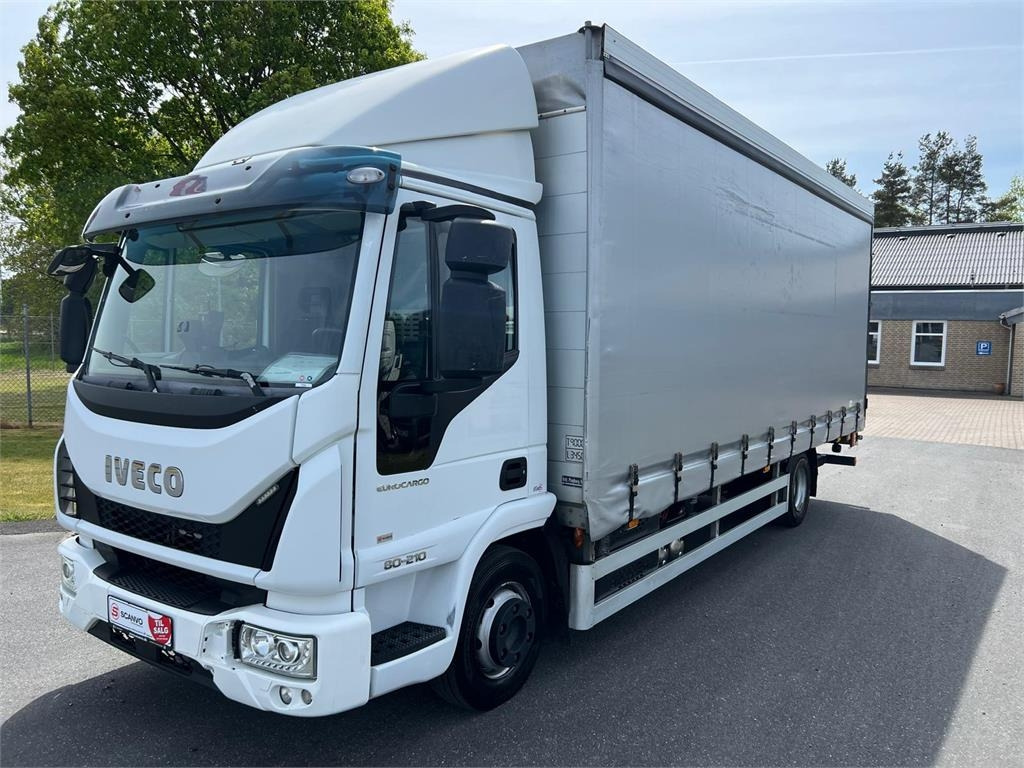 Iveco Eurocargo 8E21P 4x2 - Camion à rideaux coulissants: photos 4 Iveco Eurocargo 8E21P 4x2 - Camion à rideaux coulissants: photos 4