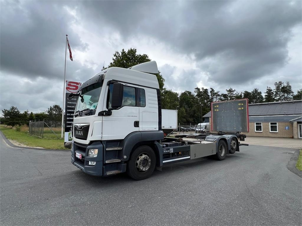 MAN TGS 26-500 6x2-4 LL - Camion porte-conteneur/ Caisse mobile: photos 1 MAN TGS 26-500 6x2-4 LL - Camion porte-conteneur/ Caisse mobile: photos 1