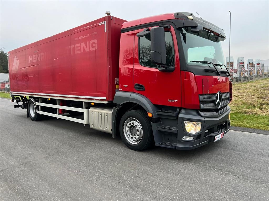 Mercedes-Benz Antos 1827 LnR - Camion fourgon: photos 3 Mercedes-Benz Antos 1827 LnR - Camion fourgon: photos 3