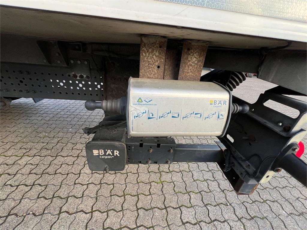 Camion fourgon Mercedes-Benz Antos 2533 L: photos 10