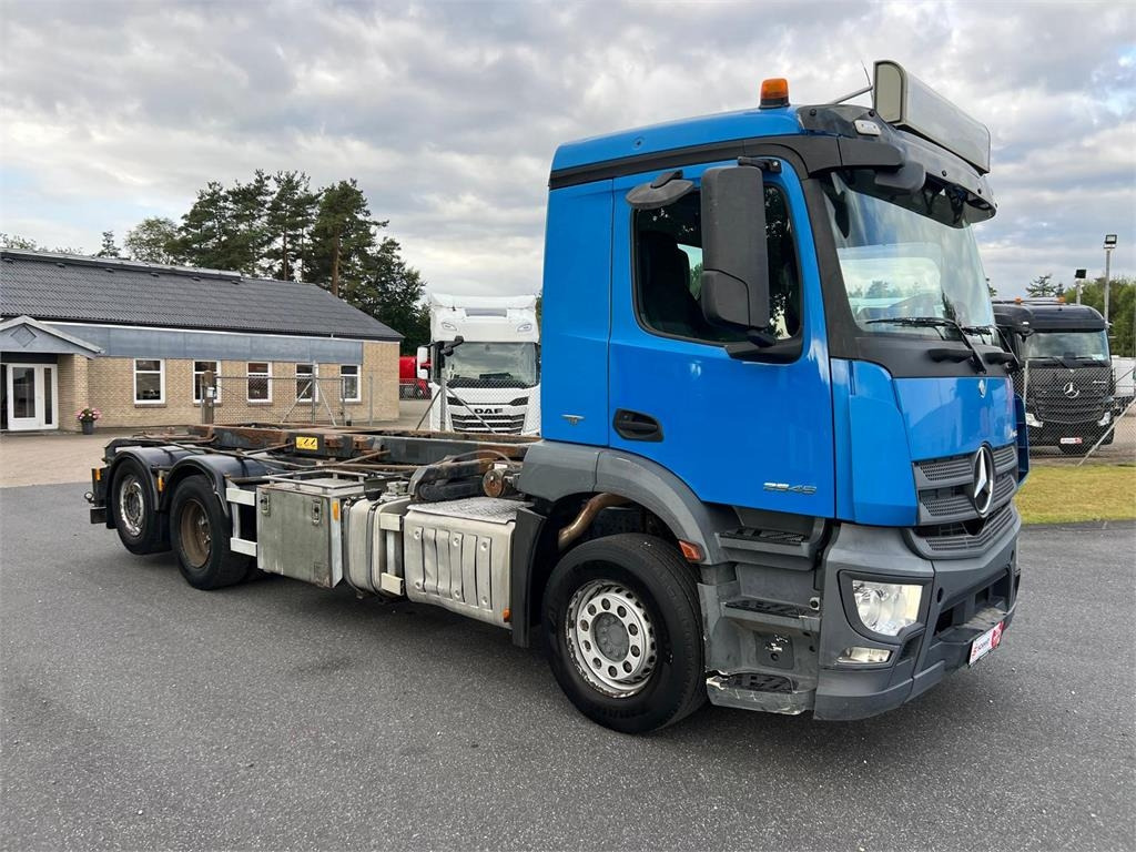 Mercedes-Benz Antos 2546 L  - Camion multibenne: photos 3 Mercedes-Benz Antos 2546 L  - Camion multibenne: photos 3