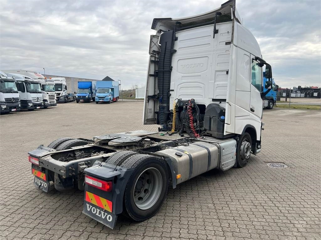 Volvo FH460 4x2 x-low mega - Tracteur routier: photos 5 Volvo FH460 4x2 x-low mega - Tracteur routier: photos 5