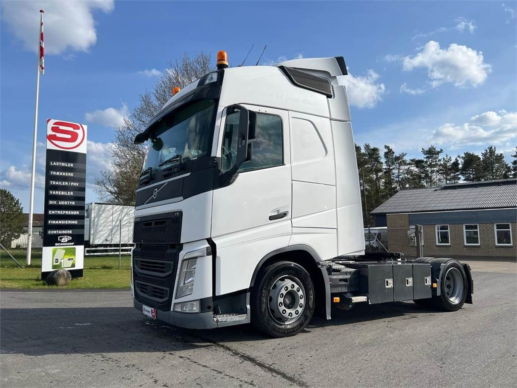 Volvo FH460 4x2 x-low mega - Tracteur routier: photos 1 Volvo FH460 4x2 x-low mega - Tracteur routier: photos 1