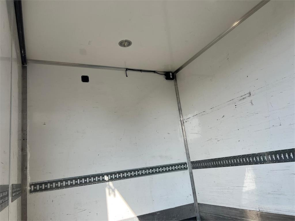 Volvo FL 16 ton 250HK - Camion fourgon: photos 5 Volvo FL 16 ton 250HK - Camion fourgon: photos 5