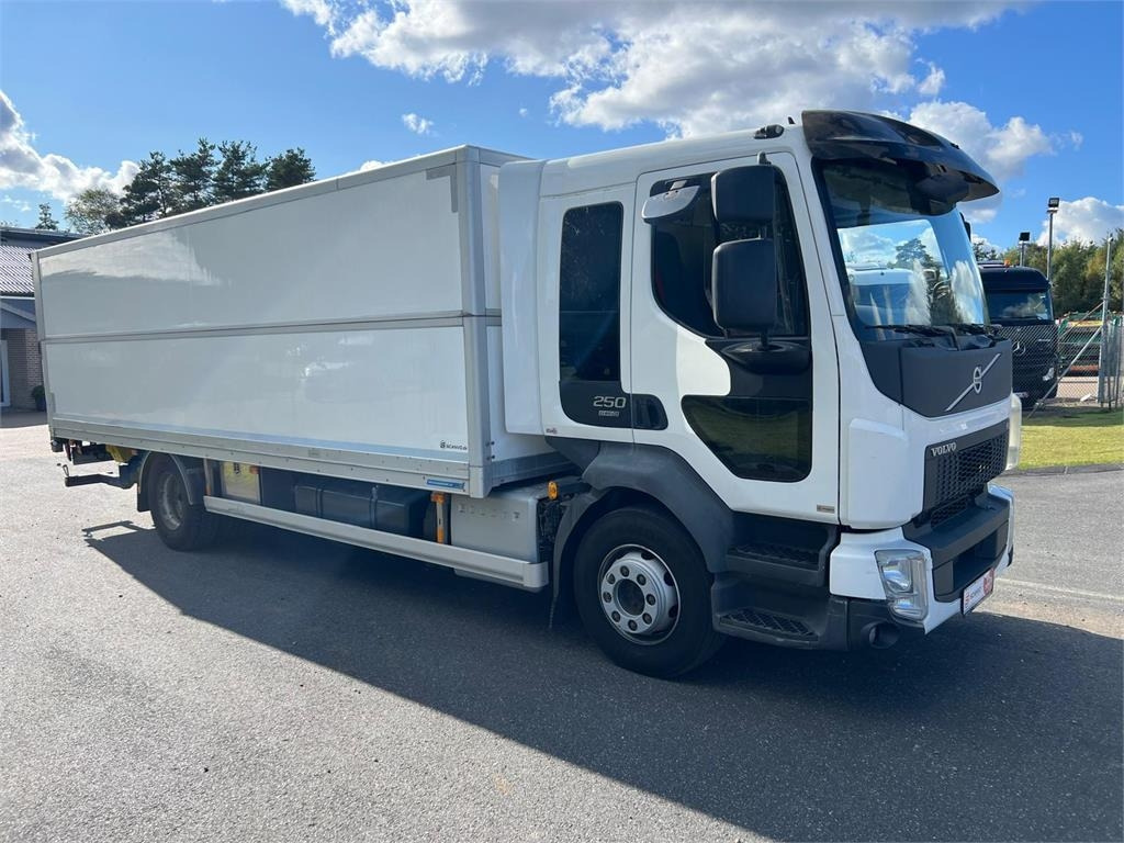 Volvo FL 250 16 ton - Camion fourgon: photos 3 Volvo FL 250 16 ton - Camion fourgon: photos 3
