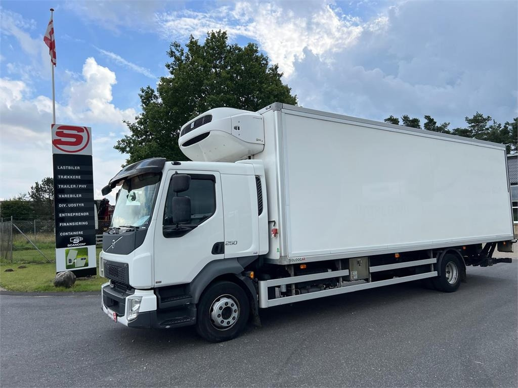 Volvo FL 250 16 ton - Camion frigorifique: photos 1 Volvo FL 250 16 ton - Camion frigorifique: photos 1