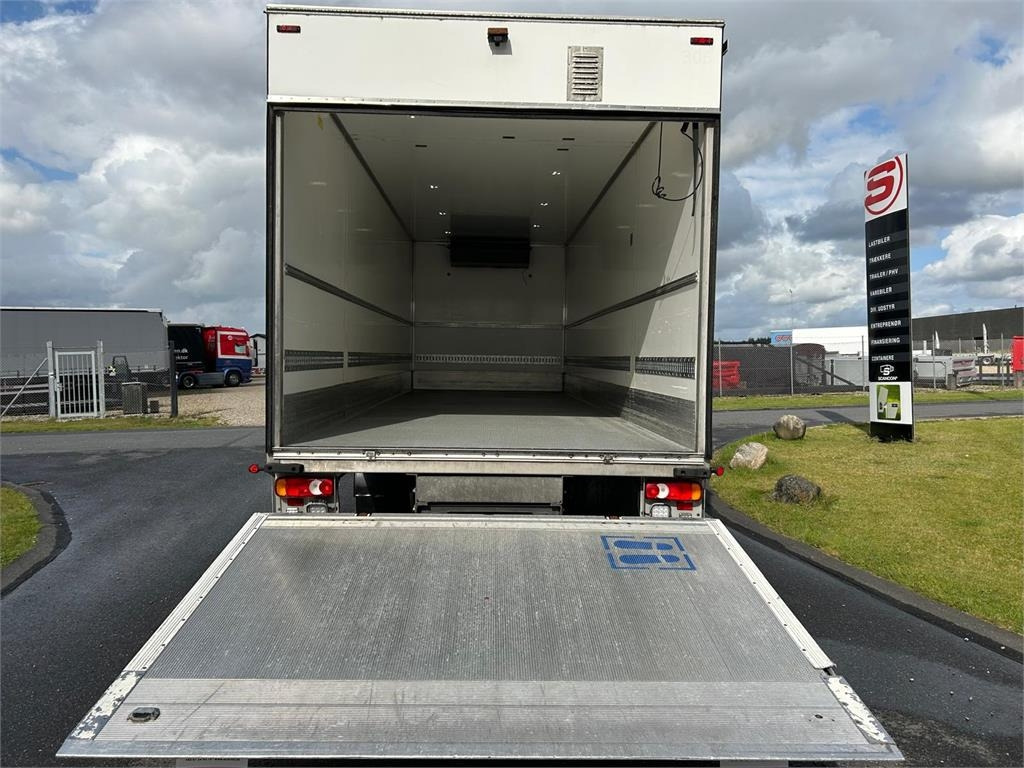 Volvo FL 250 16 ton - Camion frigorifique: photos 4 Volvo FL 250 16 ton - Camion frigorifique: photos 4