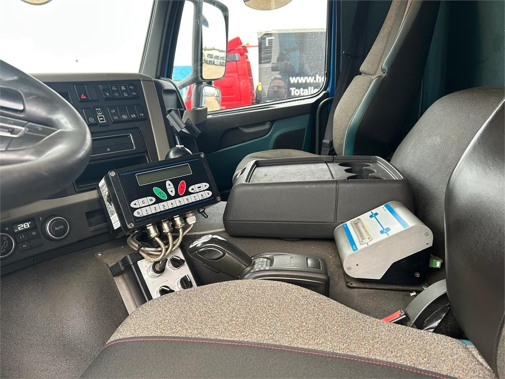 Volvo FM420 8x2*6 Trippel NTM 25m3 - Benne à ordures ménagères: photos 3 Volvo FM420 8x2*6 Trippel NTM 25m3 - Benne à ordures ménagères: photos 3