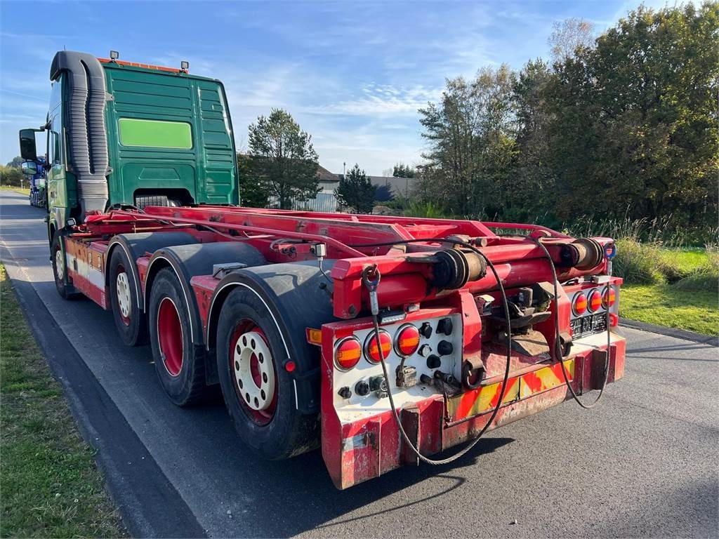 Volvo FM500 8x2*6 rigid pusher-tag tridem - Camion multibenne: photos 3 Volvo FM500 8x2*6 rigid pusher-tag tridem - Camion multibenne: photos 3