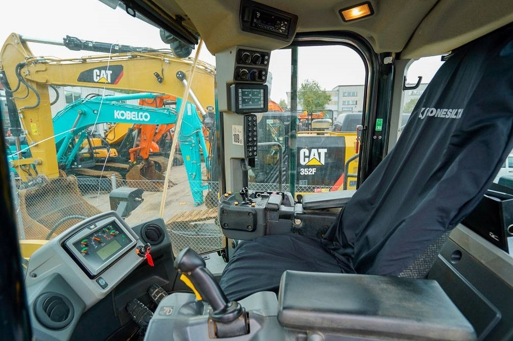 Chargeuse sur pneus CAT 982M UUDET RENKAAT: photos 18