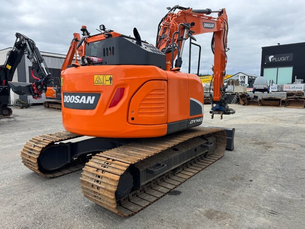 Doosan DX 140 LCR-5 Pyörittäjällä - Pelle sur chenille: photos 5 Doosan DX 140 LCR-5 Pyörittäjällä - Pelle sur chenille: photos 5