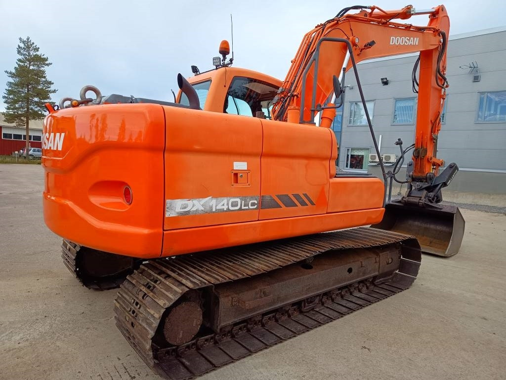 Doosan DX140LC KALLISTAJA+PYÖRITTÄJÄ  - Pelle sur chenille: photos 5 Doosan DX140LC KALLISTAJA+PYÖRITTÄJÄ  - Pelle sur chenille: photos 5