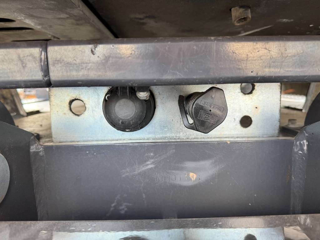 Pelle sur pneus Doosan DX165W-5 PYÖRITTÄJÄLLÄ: photos 11