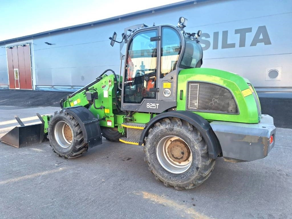 Greenmaster 825T TELEKUORMAAJA  - Chargeuse sur pneus: photos 3 Greenmaster 825T TELEKUORMAAJA  - Chargeuse sur pneus: photos 3
