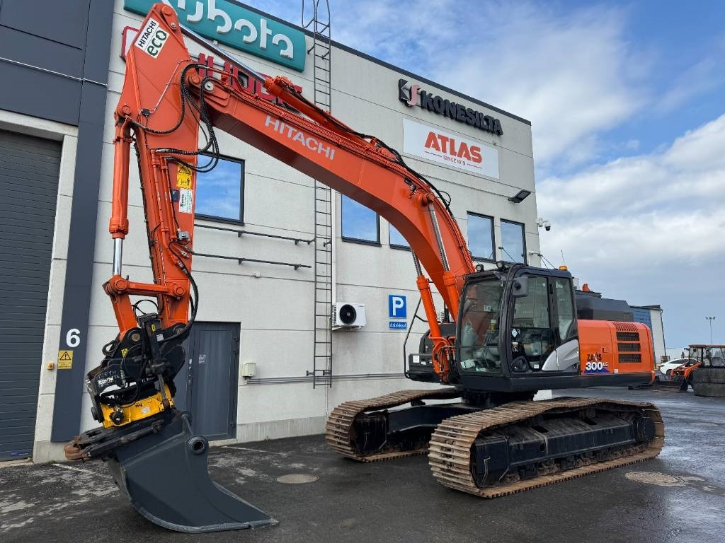 Hitachi ZX 300 LC-6 ENGCON EC233 S80/S80 - Pelle sur chenille: photos 2 Hitachi ZX 300 LC-6 ENGCON EC233 S80/S80 - Pelle sur chenille: photos 2