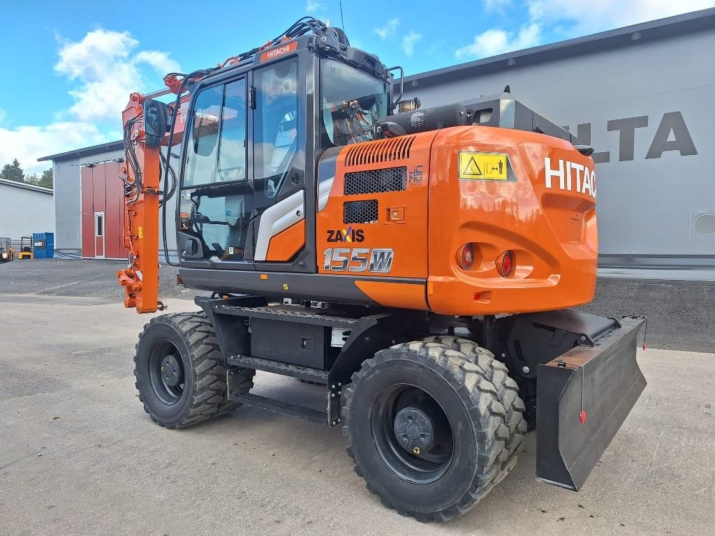 Hitachi ZX155W-7 -STAGE 5- VÄHÄN AJETTU - Pelle sur pneus: photos 2 Hitachi ZX155W-7 -STAGE 5- VÄHÄN AJETTU - Pelle sur pneus: photos 2
