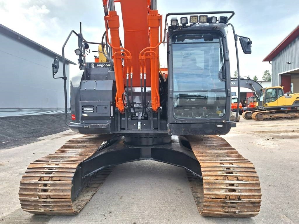Hitachi ZX225USLC-5 PYÖRITTÄJÄLLÄ  — crédit-bail Hitachi ZX225USLC-5 PYÖRITTÄJÄLLÄ: photos 7