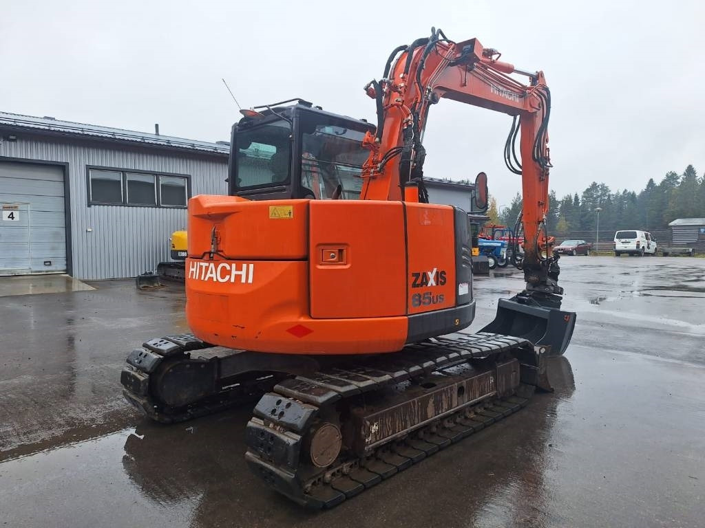 Hitachi ZX85US-5 PYÖRITTÄJÄLLÄ - Mini pelle: photos 4 Hitachi ZX85US-5 PYÖRITTÄJÄLLÄ - Mini pelle: photos 4