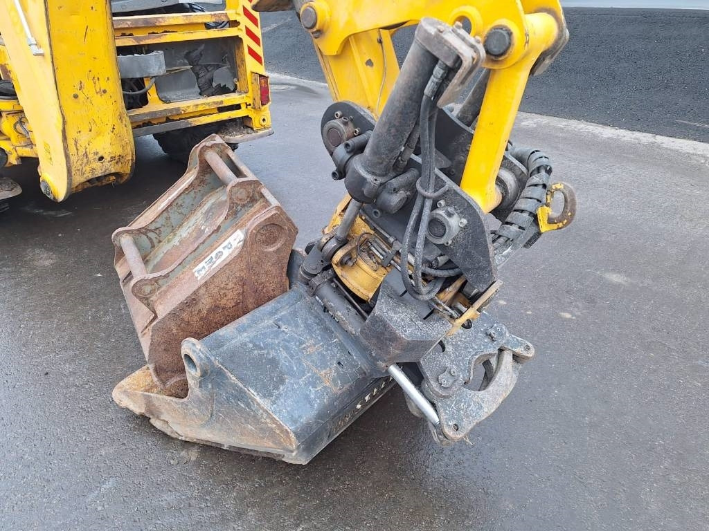 JCB 4CX Eco PYÖRITTÄJÄLLÄ - Tractopelle: photos 4 JCB 4CX Eco PYÖRITTÄJÄLLÄ - Tractopelle: photos 4