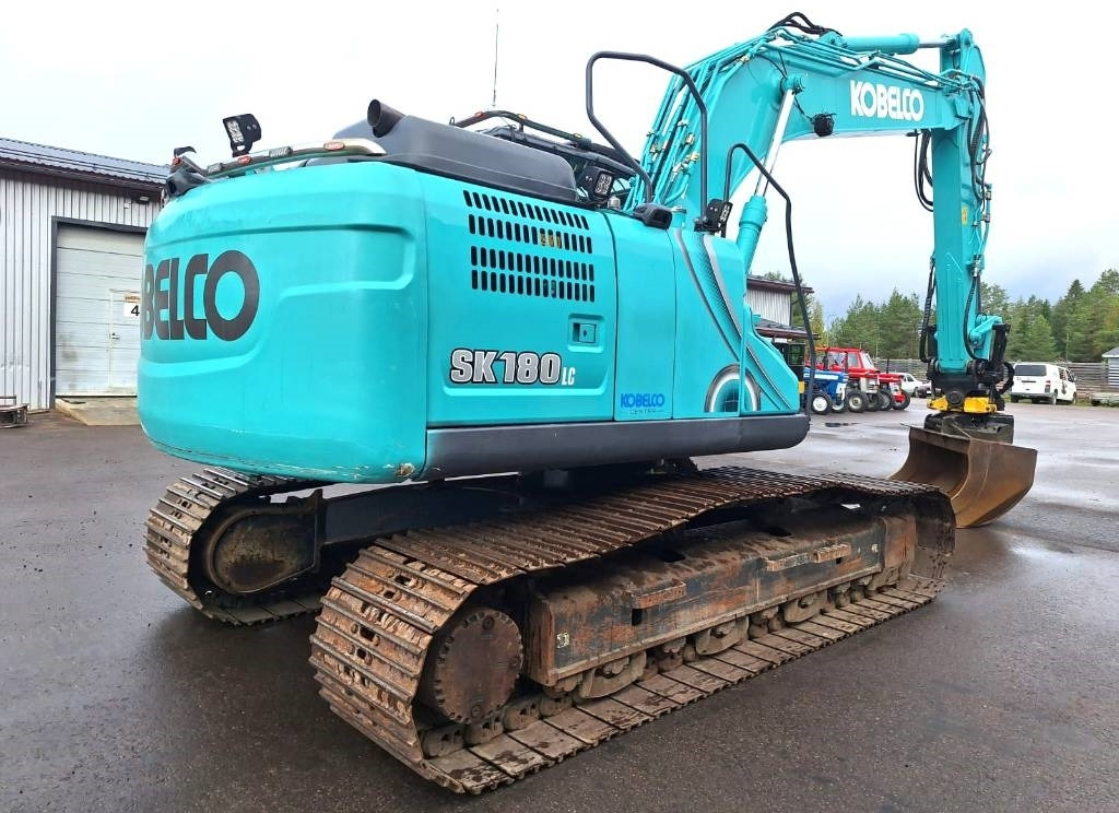 Kobelco SK180LC-10 PYÖRITTÄJÄLLÄ  - Pelle sur chenille: photos 4 Kobelco SK180LC-10 PYÖRITTÄJÄLLÄ  - Pelle sur chenille: photos 4