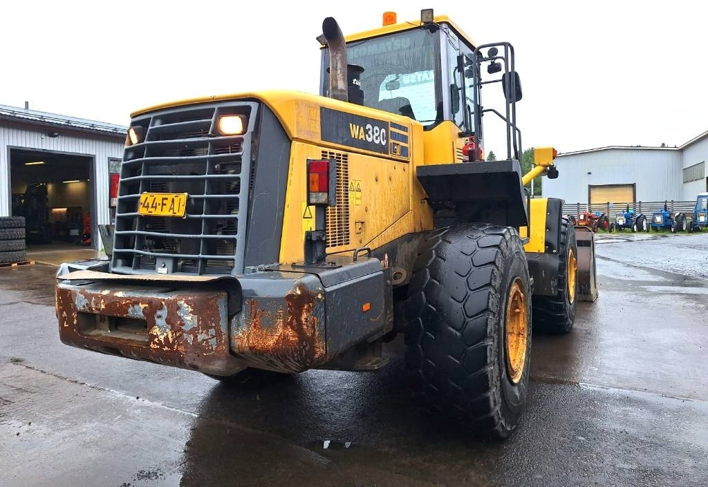 Komatsu MYYTY! SOLD! WA380-5H RASVARI  - Chargeuse sur pneus: photos 3 Komatsu MYYTY! SOLD! WA380-5H RASVARI  - Chargeuse sur pneus: photos 3