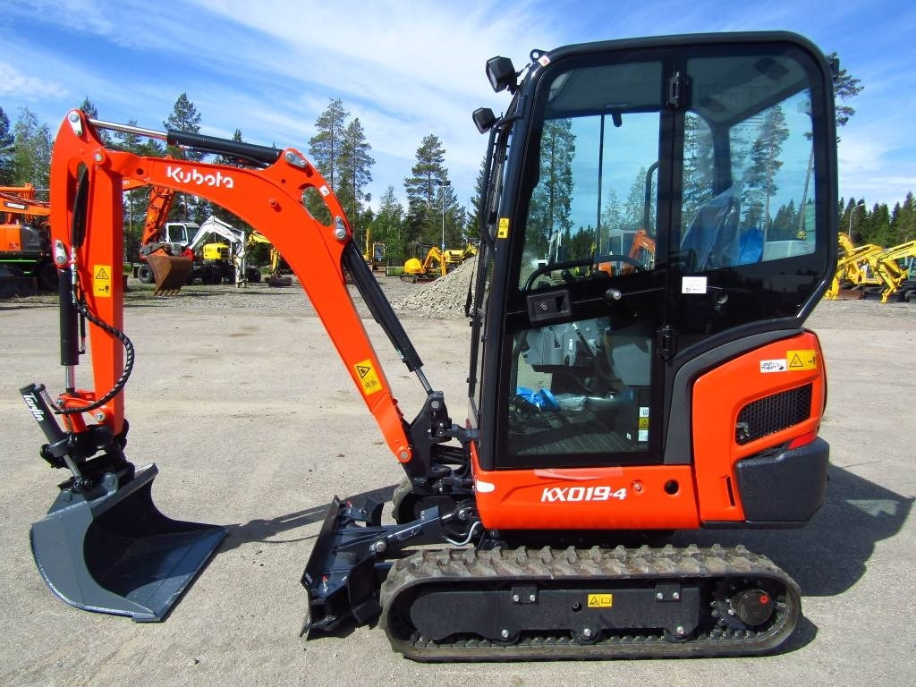 Kubota KX019-4 KALLISTAJALLA UUSI!! - Mini pelle: photos 1 Kubota KX019-4 KALLISTAJALLA UUSI!! - Mini pelle: photos 1