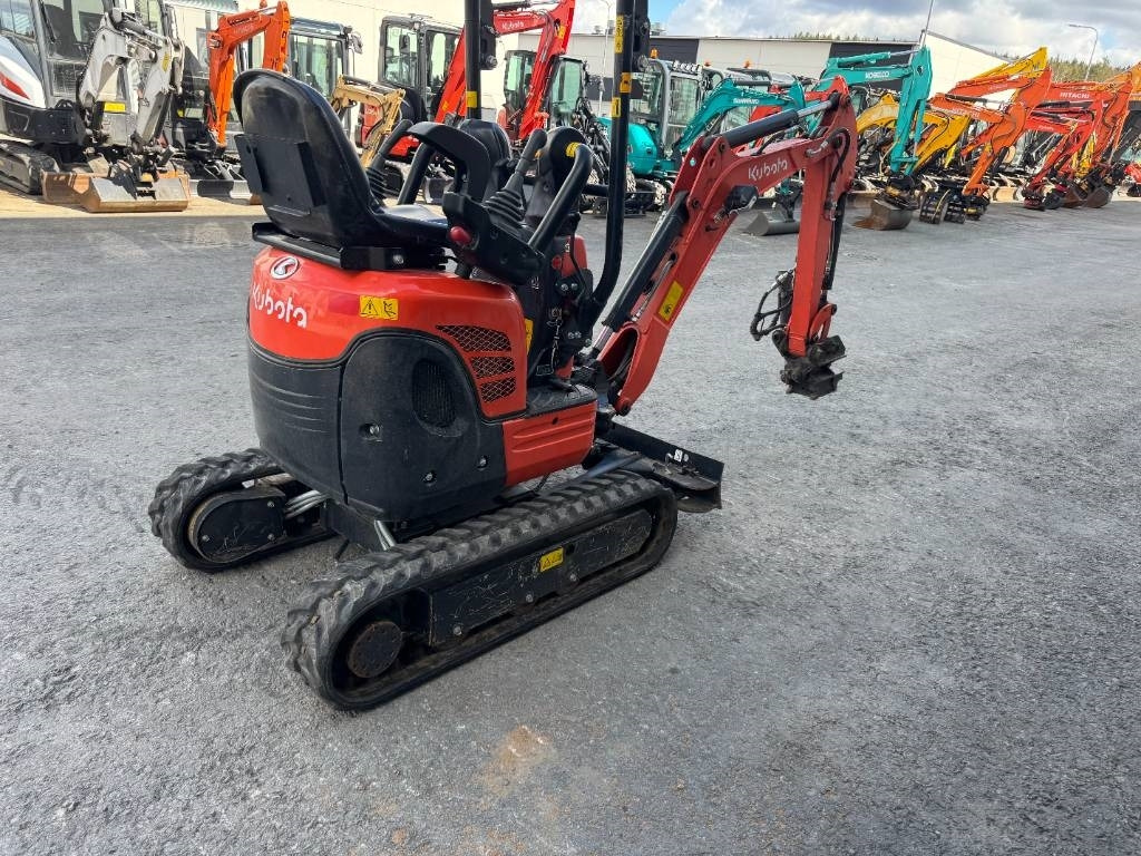 Kubota U 10-3 Kallistuva pikakiinnike  - Mini pelle: photos 5 Kubota U 10-3 Kallistuva pikakiinnike  - Mini pelle: photos 5