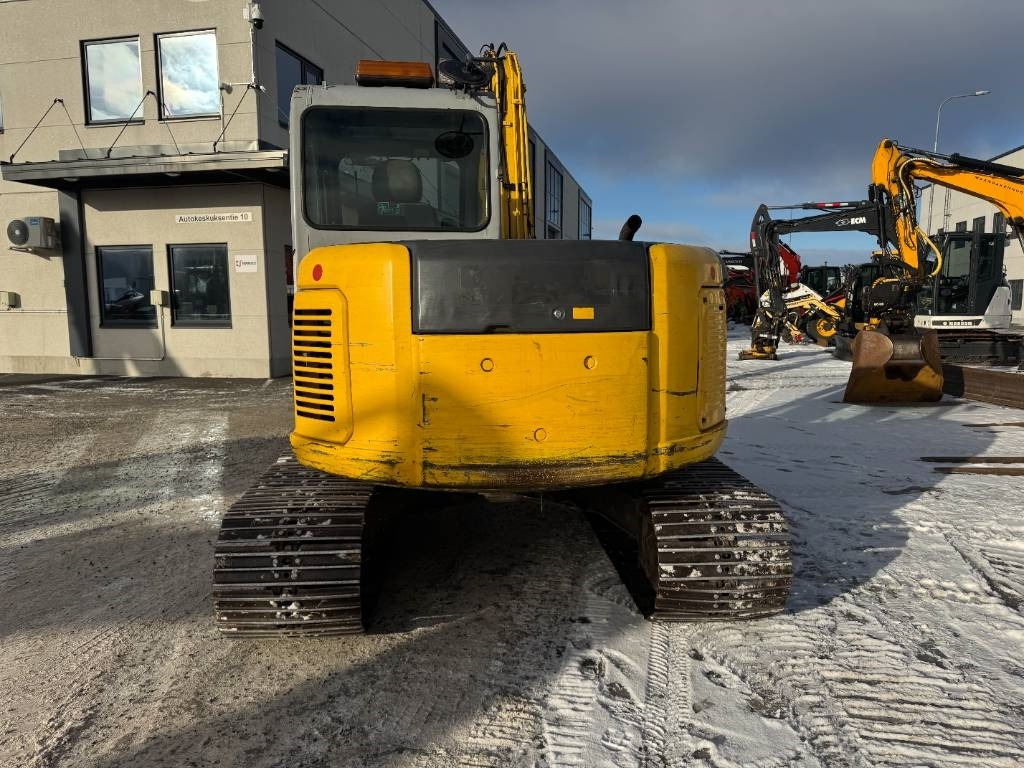 New Holland MYYTY! SOLD! E80MSR PYÖRITTÄJÄLLÄ - Mini pelle: photos 4 New Holland MYYTY! SOLD! E80MSR PYÖRITTÄJÄLLÄ - Mini pelle: photos 4