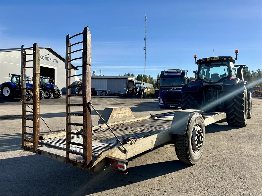 Omavalmiste 1 akselinen lavetti 6m - Remorque porte-engin surbaissée: photos 3 Omavalmiste 1 akselinen lavetti 6m - Remorque porte-engin surbaissée: photos 3