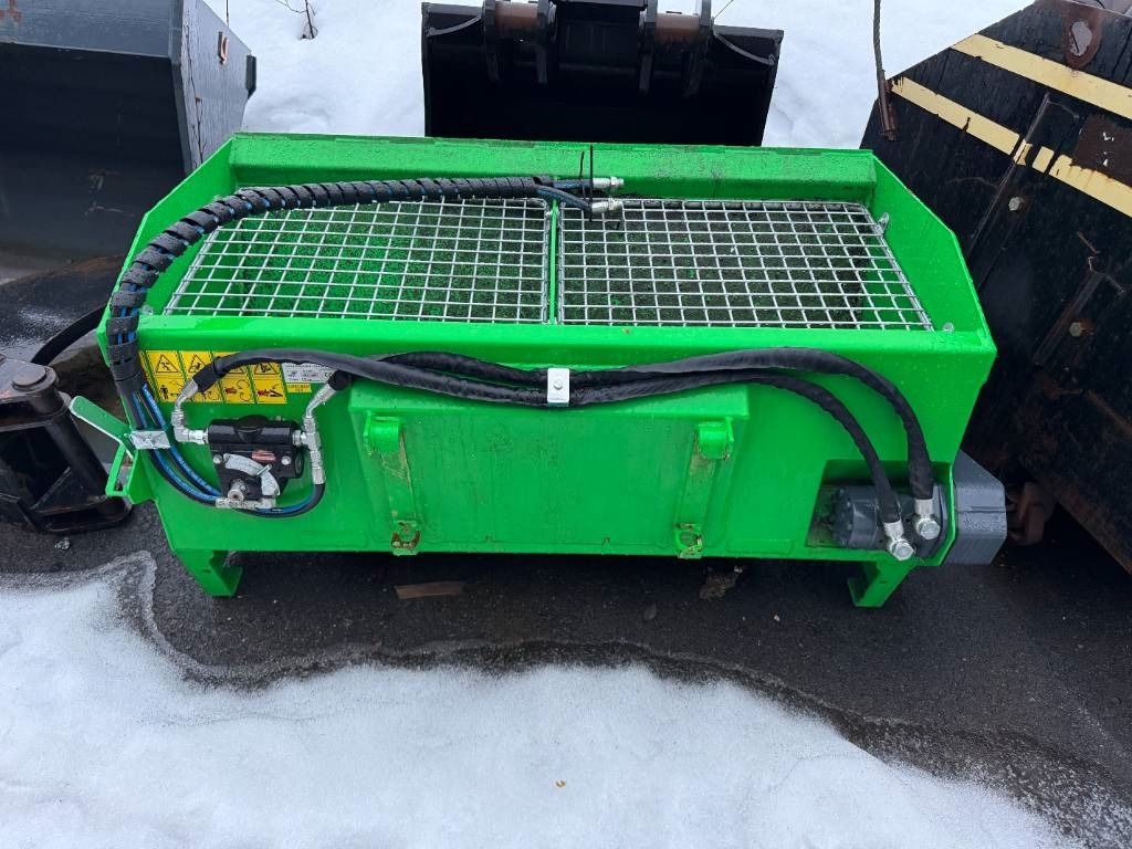 Sami SLS 1250 Hiekoituskauha Avant - Godet pour Engins de chantier: photos 1 Sami SLS 1250 Hiekoituskauha Avant - Godet pour Engins de chantier: photos 1