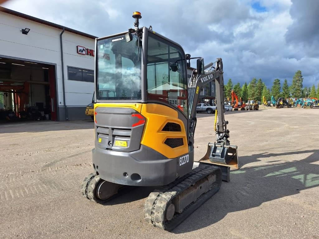 Volvo EC27D KALLISTAJA, 2-KAUHAA  - Mini pelle: photos 3 Volvo EC27D KALLISTAJA, 2-KAUHAA  - Mini pelle: photos 3