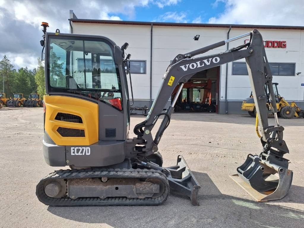 Volvo EC27D KALLISTAJA, 2-KAUHAA  - Mini pelle: photos 4 Volvo EC27D KALLISTAJA, 2-KAUHAA  - Mini pelle: photos 4