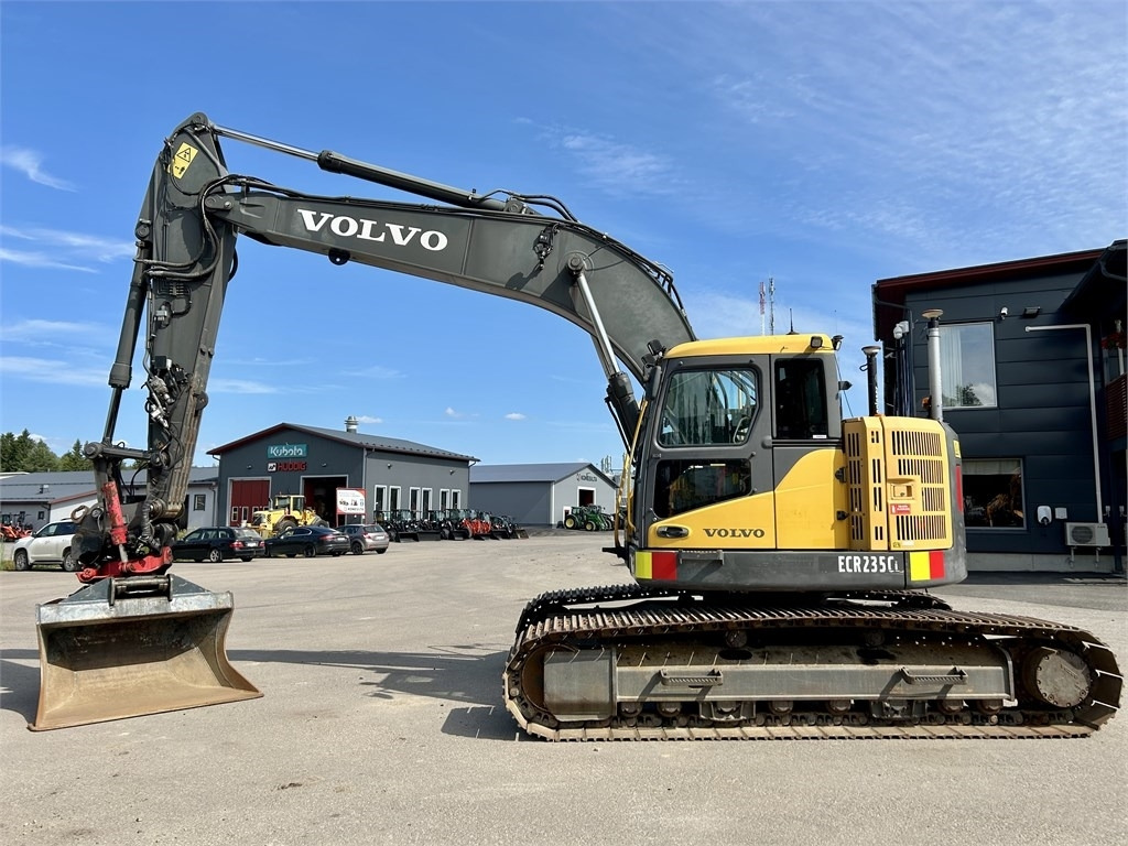 Volvo ECR235CL PYÖRITTÄJÄ, 3D-LAITTEET - Pelle sur chenille: photos 1 Volvo ECR235CL PYÖRITTÄJÄ, 3D-LAITTEET - Pelle sur chenille: photos 1