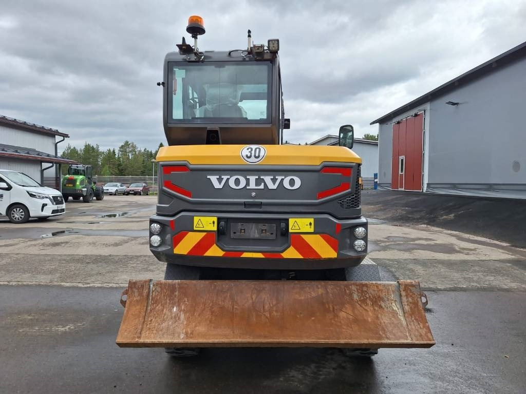 Volvo EW60E VÄHÄN AJETTU - Pelle sur pneus: photos 3 Volvo EW60E VÄHÄN AJETTU - Pelle sur pneus: photos 3