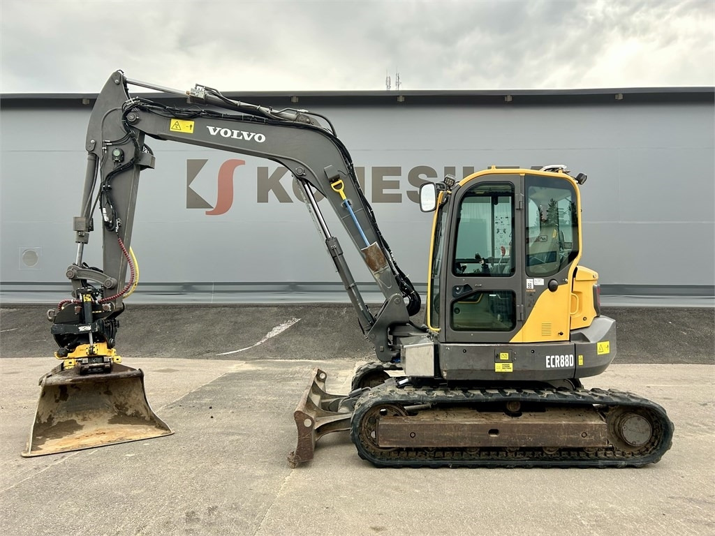 Volvo MYYTY! SOLD! ECR88D + TYÖLAITTEET  - Mini pelle: photos 1 Volvo MYYTY! SOLD! ECR88D + TYÖLAITTEET  - Mini pelle: photos 1