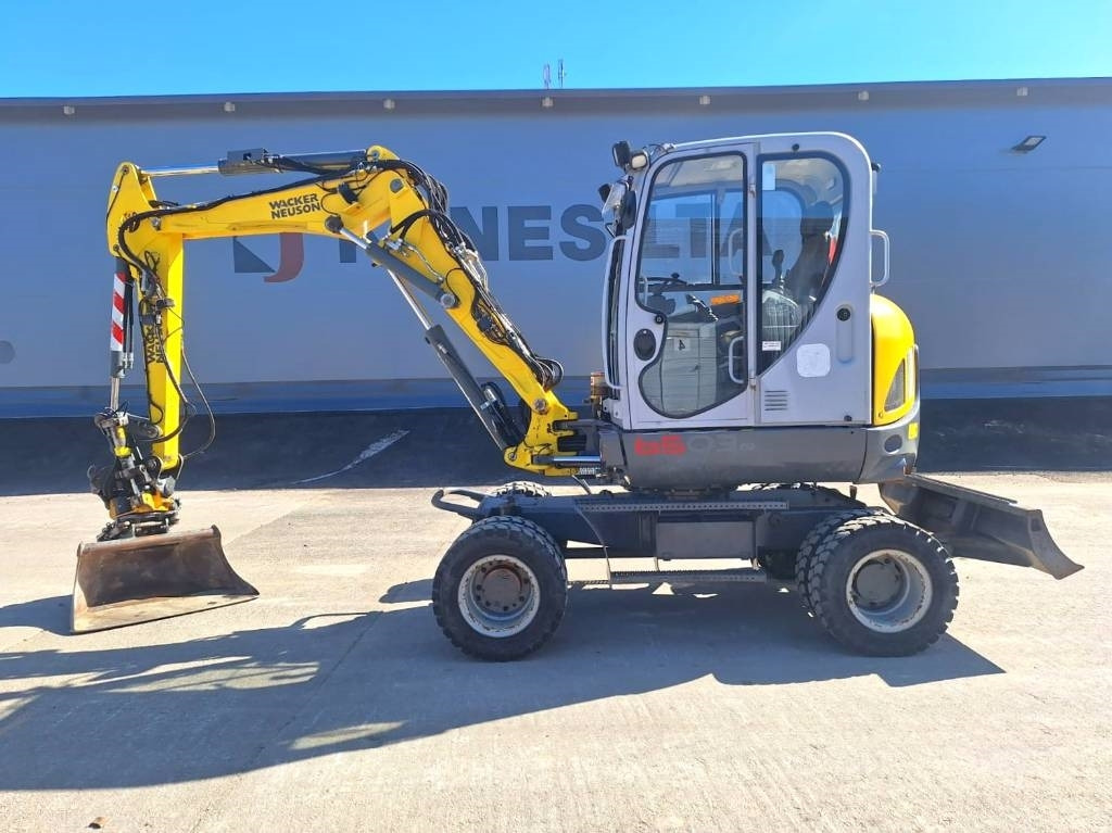 Wacker Neuson 6503 ENGCON, RASVARI - Pelle sur pneus: photos 1 Wacker Neuson 6503 ENGCON, RASVARI - Pelle sur pneus: photos 1