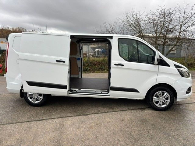 Ford Transit Custom 2.0TDCI. Klima. Navi. Kamera. - Fourgon utilitaire: photos 2 Ford Transit Custom 2.0TDCI. Klima. Navi. Kamera. - Fourgon utilitaire: photos 2