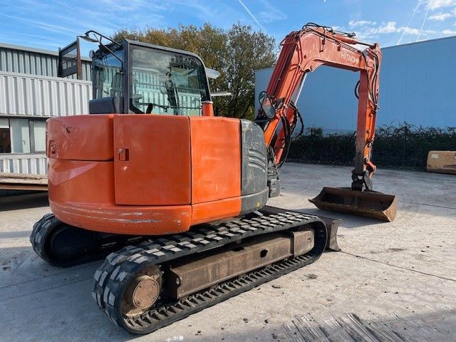 Hitachi ZX85USB-3. 2 Löffel. SW. Klima. - Mini pelle: photos 4 Hitachi ZX85USB-3. 2 Löffel. SW. Klima. - Mini pelle: photos 4