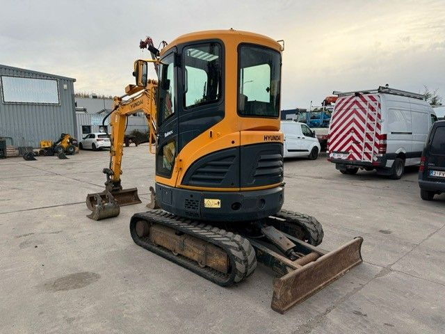 Hyundai Robex 25Z-9A. Hyd SW. 3 Löffel. - Mini pelle: photos 3 Hyundai Robex 25Z-9A. Hyd SW. 3 Löffel. - Mini pelle: photos 3