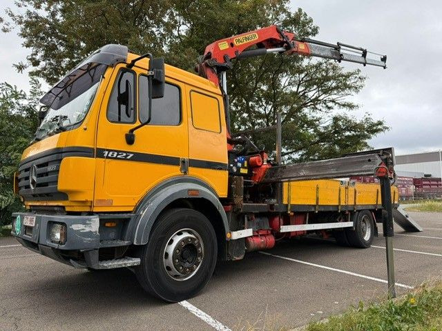 Mercedes-Benz 1827. Kran Palfinger PK13000. - Camion grue: photos 5 Mercedes-Benz 1827. Kran Palfinger PK13000. - Camion grue: photos 5