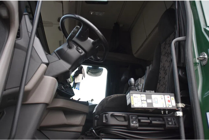 Scania S500 NGS 6x2*4 - HOOKLIFT - RETARDER - 375 TKM - PARK. AIRCO - WHEELBASE: 475 CM - PTO - EXCELLENT CONDITION - - Camion ampliroll: photos 5 Scania S500 NGS 6x2*4 - HOOKLIFT - RETARDER - 375 TKM - PARK. AIRCO - WHEELBASE: 475 CM - PTO - EXCELLENT CONDITION - - Camion ampliroll: photos 5