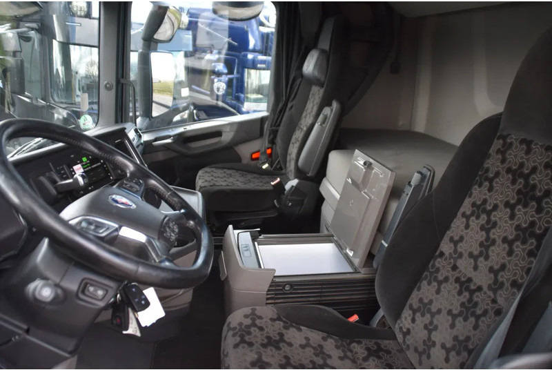Scania S500 NGS 6x2*4 - HOOKLIFT SYSTEM - RETARDER - PARK. AIRCO - WHEELBASE: 475 CM - PTO - GOOD CONDITION - - Camion ampliroll: photos 5 Scania S500 NGS 6x2*4 - HOOKLIFT SYSTEM - RETARDER - PARK. AIRCO - WHEELBASE: 475 CM - PTO - GOOD CONDITION - - Camion ampliroll: photos 5
