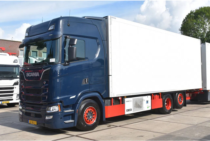 Scania S520 V8 NGS 6x2*4NB - THERMO KING - RETARDER - FULL AIR - WHEELBASE: 515 CM - LED LIGHTS - TOP CONDITION - - Camion frigorifique: photos 1 Scania S520 V8 NGS 6x2*4NB - THERMO KING - RETARDER - FULL AIR - WHEELBASE: 515 CM - LED LIGHTS - TOP CONDITION - - Camion frigorifique: photos 1