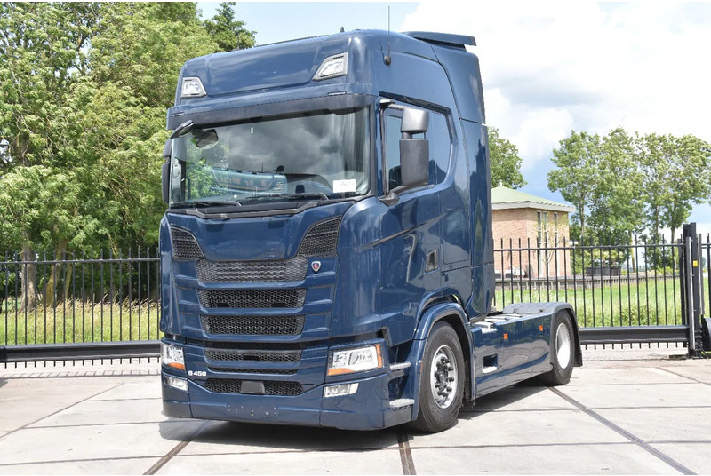 Scania S450 NGS 4x2NB - RETARDER - 746 TKM - FULL AIR - AIRCO - 2 x FUEL TANKS - TOP CONDITION - - Tracteur routier: photos 2 Scania S450 NGS 4x2NB - RETARDER - 746 TKM - FULL AIR - AIRCO - 2 x FUEL TANKS - TOP CONDITION - - Tracteur routier: photos 2
