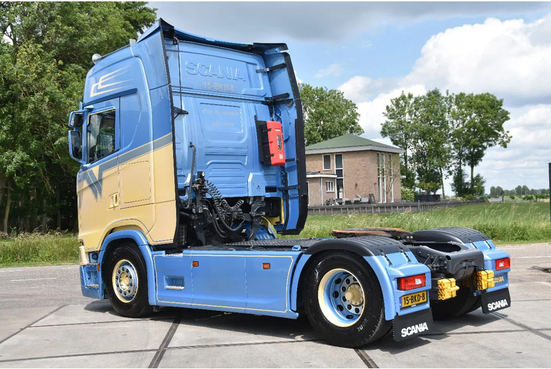 Scania S500 NGS 4x2NB - RETARDER - FULL AIR - PARK. AIRCO - FULL OPTIONS - 4 POINT AIR SUSPENSION - EXCELLENT CONDITION - - Tracteur routier: photos 3 Scania S500 NGS 4x2NB - RETARDER - FULL AIR - PARK. AIRCO - FULL OPTIONS - 4 POINT AIR SUSPENSION - EXCELLENT CONDITION - - Tracteur routier: photos 3